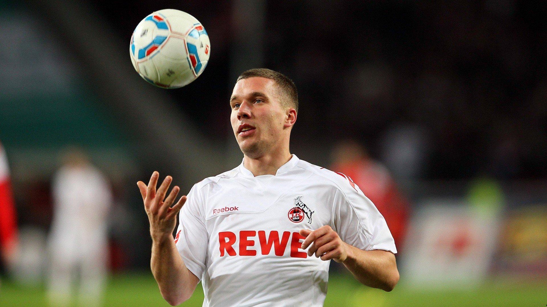 日本自民党大选出结果 狂热球迷没能做成首相